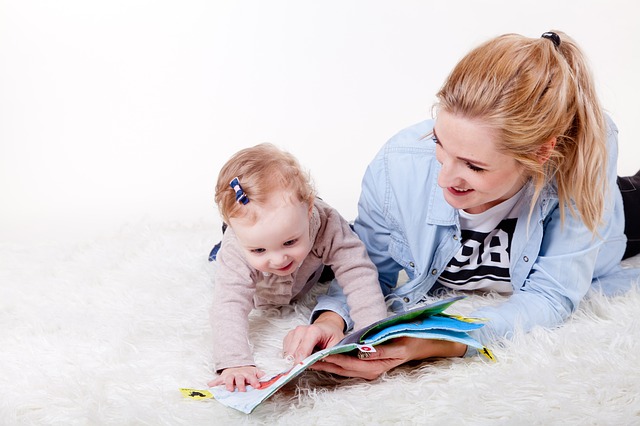 čtení s holčičkou