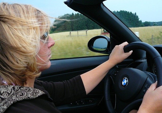 řidička automobilu